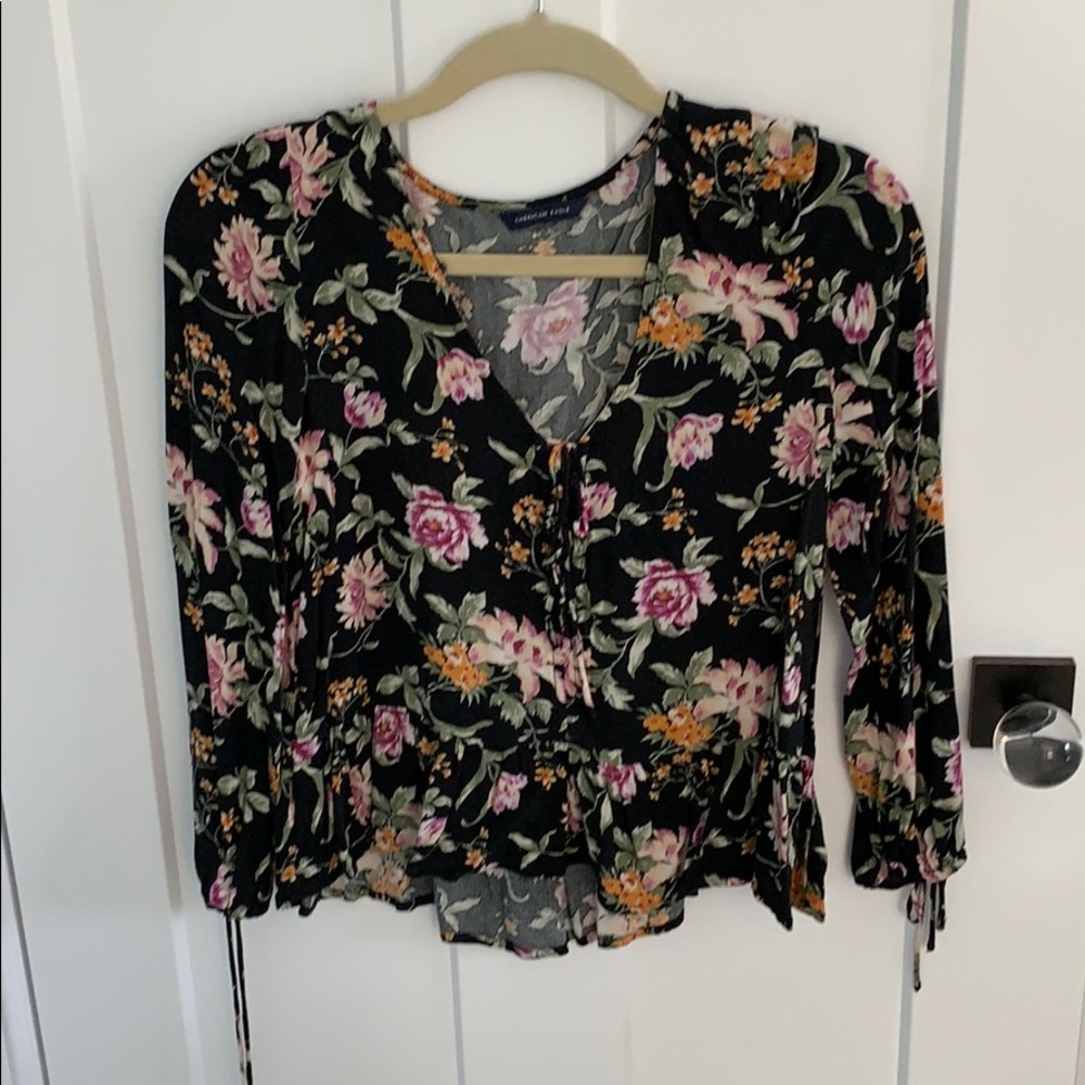 American Eagle black floral top